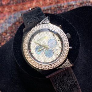 Vintage western watch in stainless steel & crystal